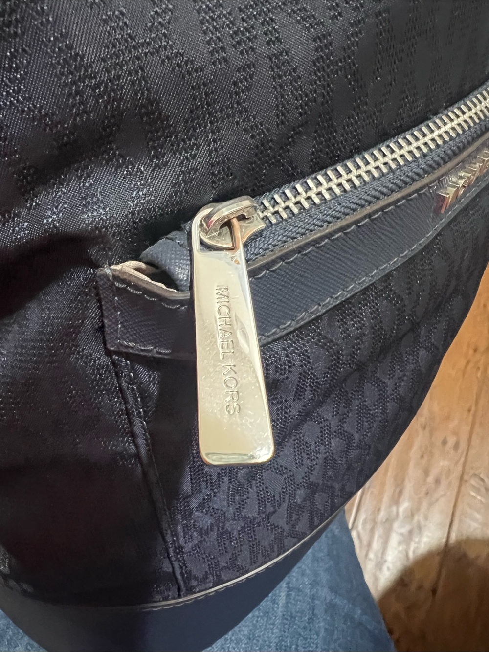 NWOT Brand New Michael Kors Navy Backpack - Picture 6 of 9
